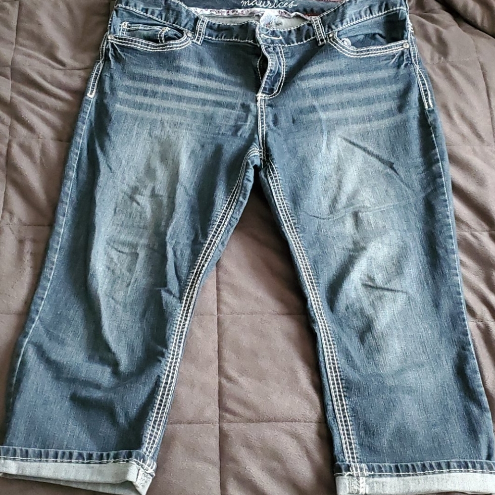 Soft stretchy jean capris